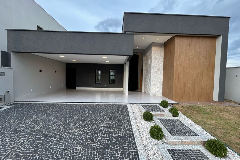 WhatsApp Image 2025-05-07 at 16.27.32